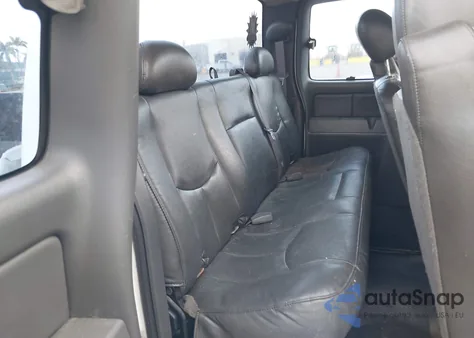 2006 Chevrolet Silverado 1500 Work Truck z USA, uszkodzony, nr VIN 1GCEC19T76E149050